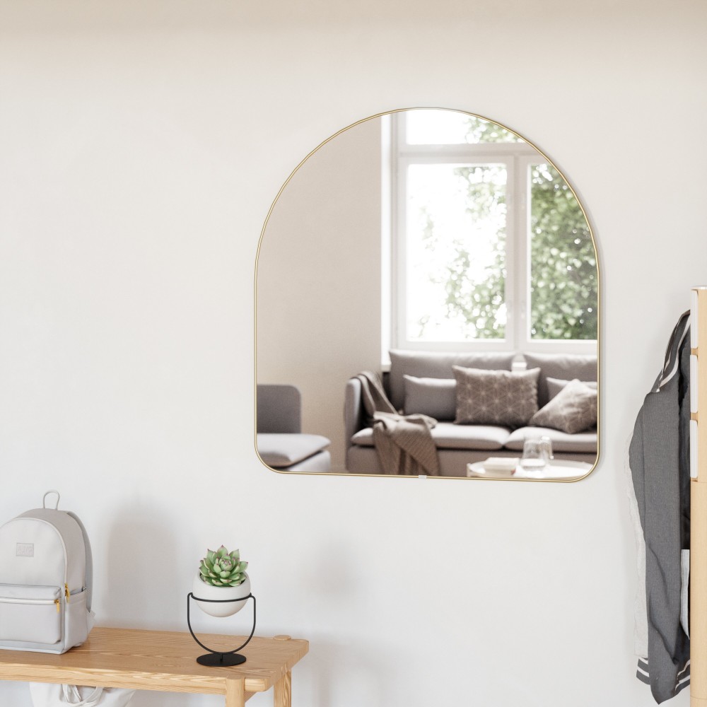 Utilizați această oglindă într-un hol, dormitor sau alt spațiu de locuit