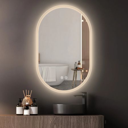 Oglinzi pentru baie Aceasta este o oglindă de machiaj iluminată ovală care evidențiază moda și luxul