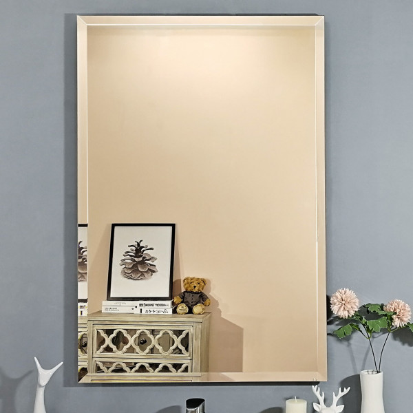 O oglindă de perete elegant adaugă o estetică industrială