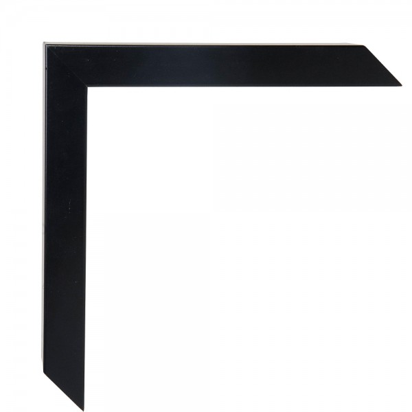 Această oglindă integrală va fi un plus izbitor pentru orice interior modern.